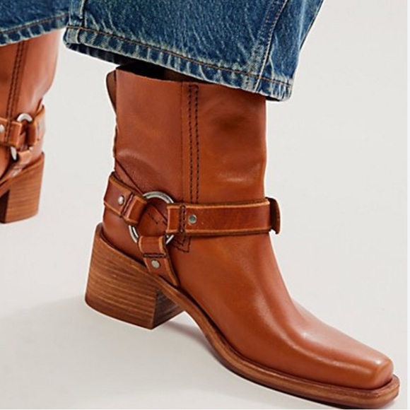 Free People We The Free Briggs Crop Rider Boot Eucalyptus Tan Brown - Picture 1 of 9